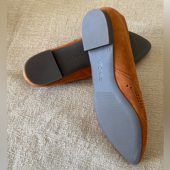 VIONIC Posey Suede Leather Ballet Flat 8.0 Caramel Slip On - Picture 3 of 8
